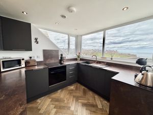 Photo 33- click for photo gallery